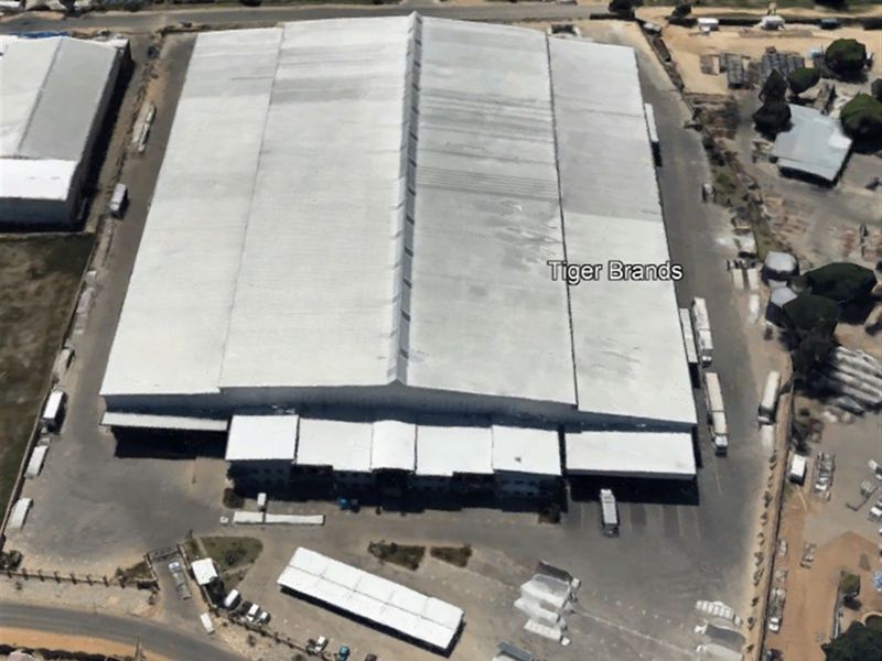 22510m2  Warehouse  - TO LEASE or for sale R145 000 000,00 plus vat - Photo 2