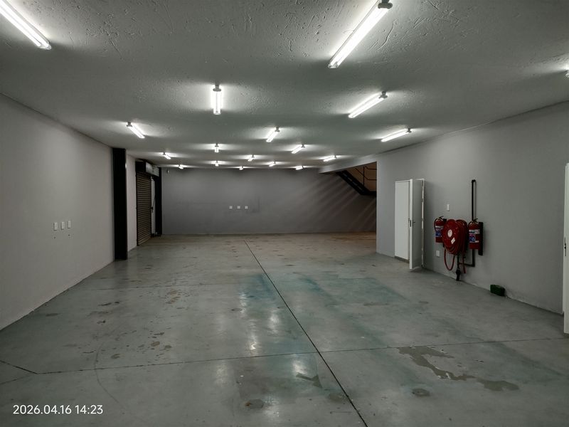 646m2  Warehouse  - FOR SALE TO LEASE - Photo 9