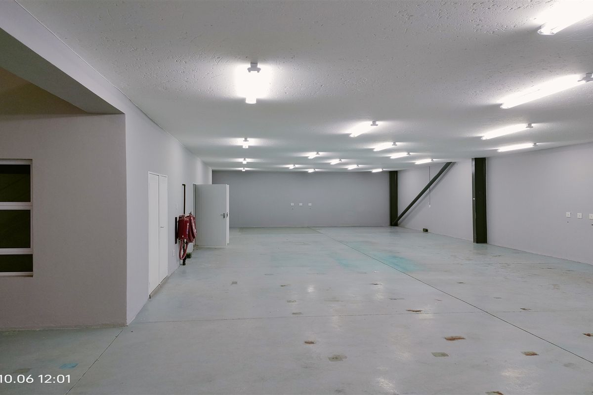 646m2  Warehouse  - FOR SALE TO LEASE - Photo 5