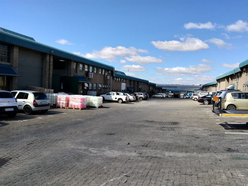 578m2  Warehouse  in Kya Sand- TO LEASE - Photo 3