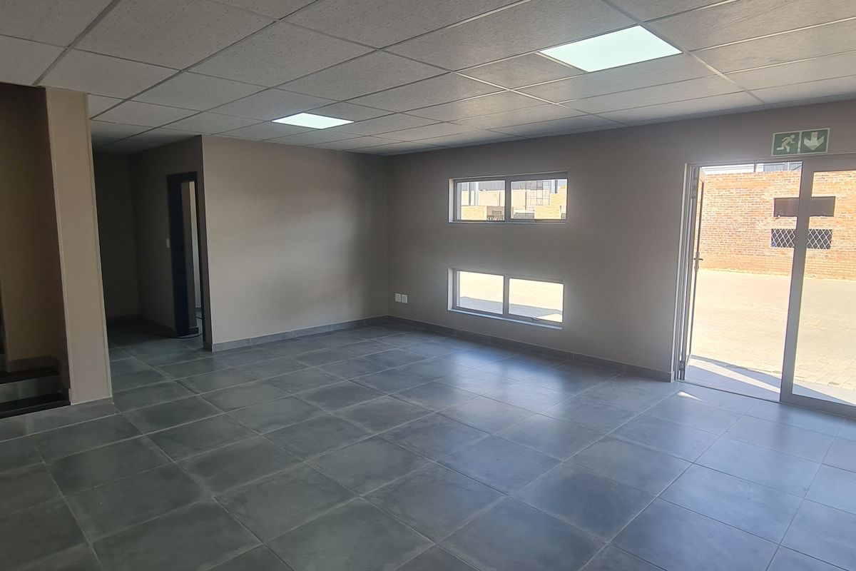 TO LET - MINI WAREHOUSE CENTURION WEST - Photo 5