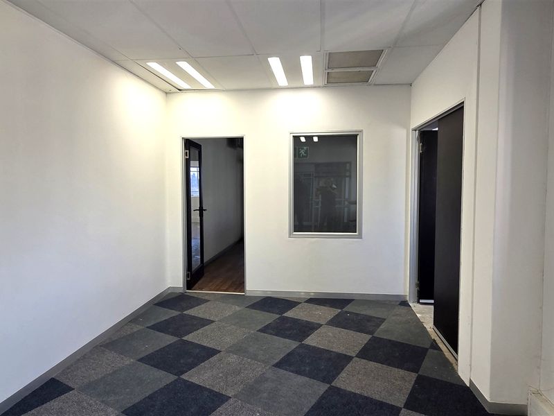 Office space to let in Rivonia - Photo 4