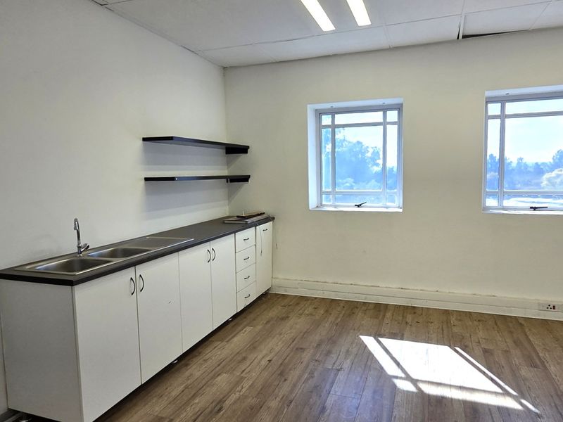Office space to let in Rivonia - Photo 9