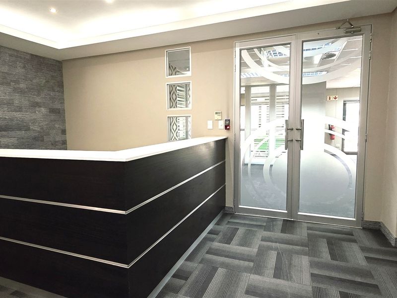 Office space to let in Woodmead - Photo 2