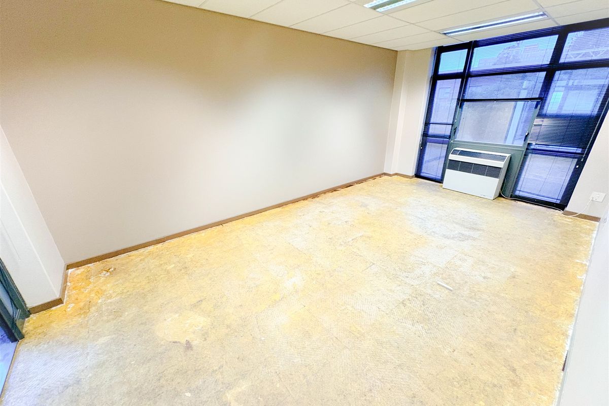 Office space to let - Photo 4