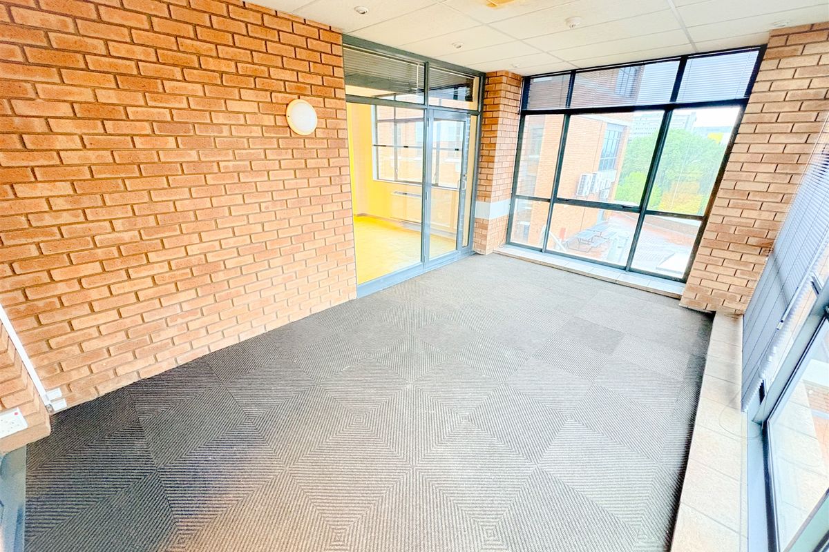 Office space to let - Photo 5