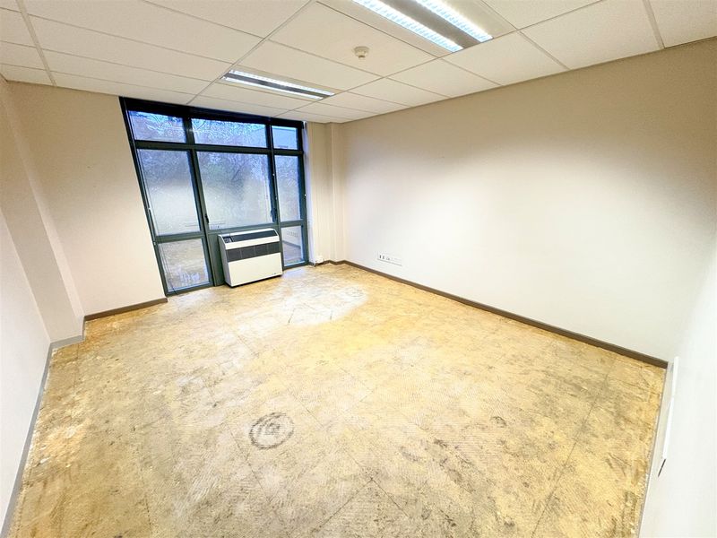 Office space to let - Photo 7