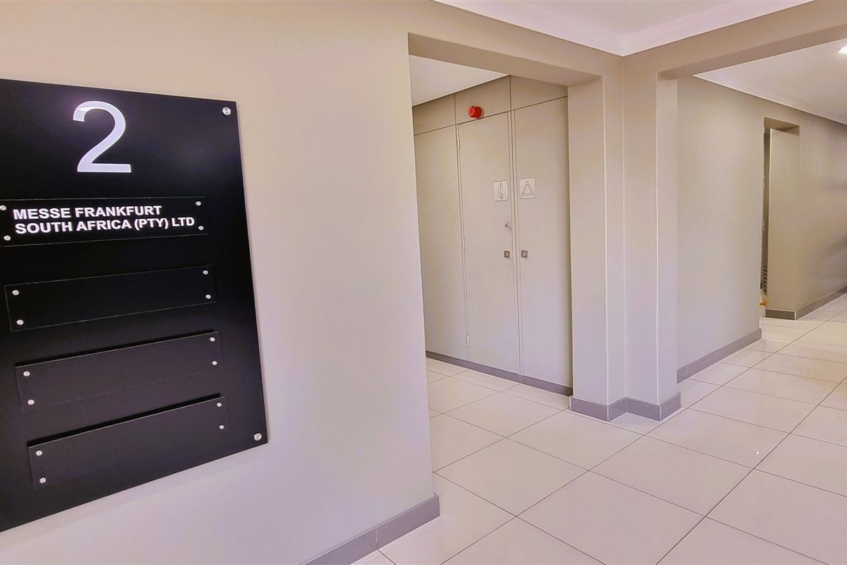 Office Space to let in The Woodlands - Photo 2