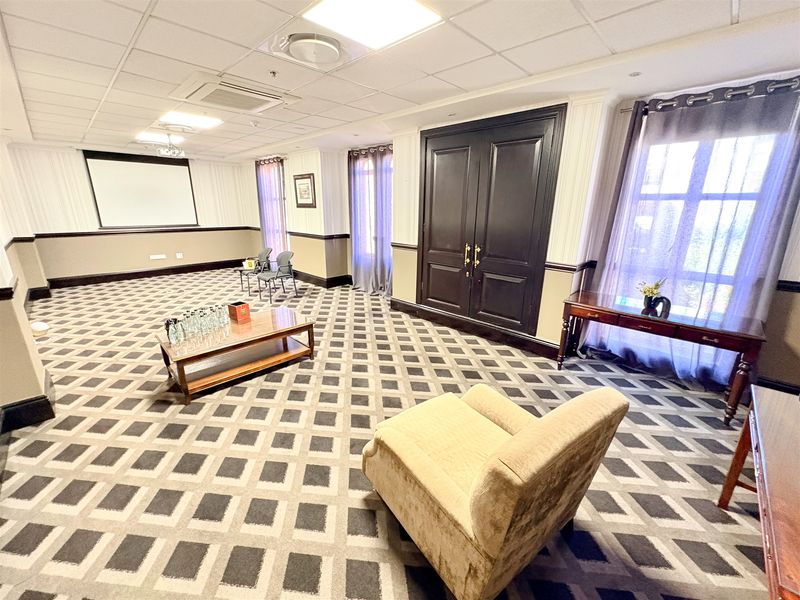 Office space to let - Photo 10
