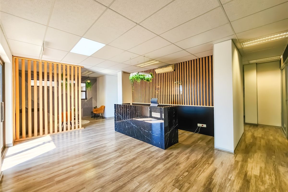 176m2 Modern Office to Let in Cedar Tree Office Park - Photo 5