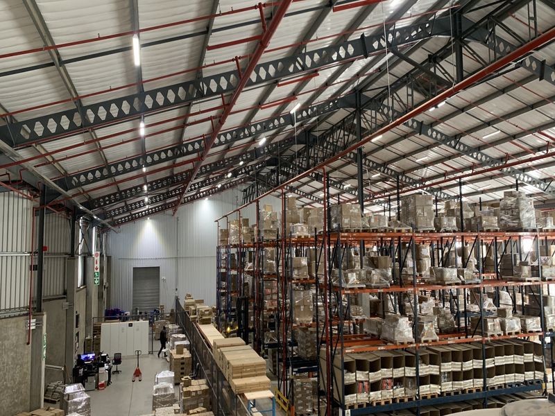 Warehouse to let in Longake - Photo 4