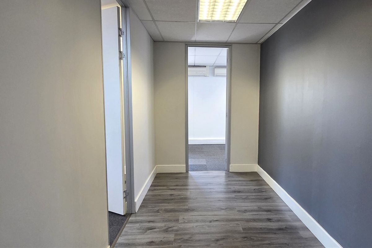 Office space to let in Kildrummy Office Park - Photo 4