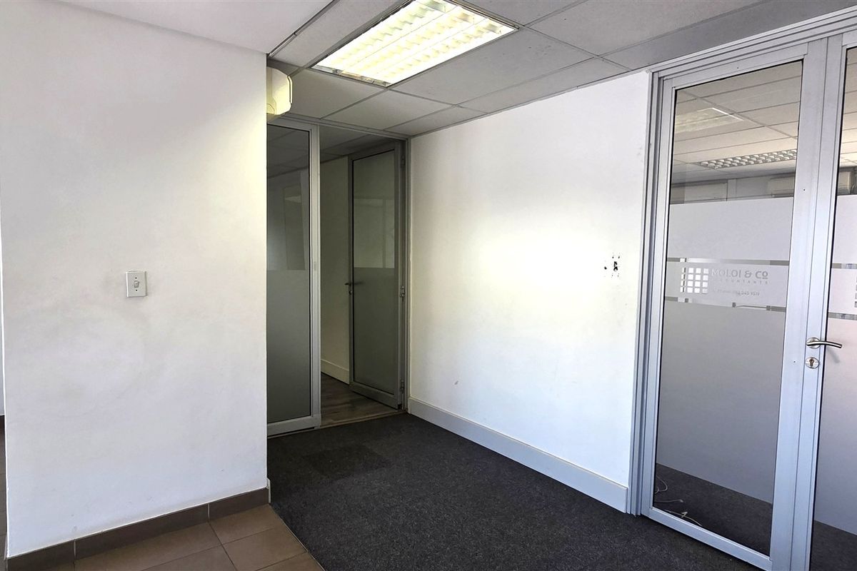 Office space to let in Kildrummy Office Park - Photo 2