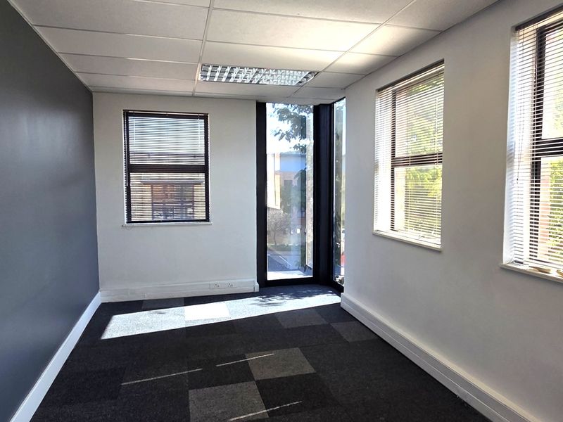 Office space to let in Kildrummy Office Park - Photo 9