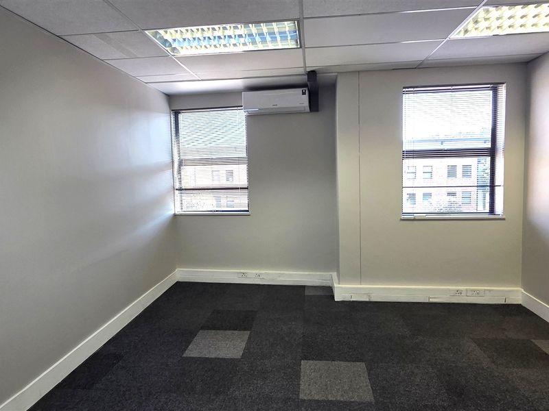 Office space to let in Kildrummy Office Park - Photo 7