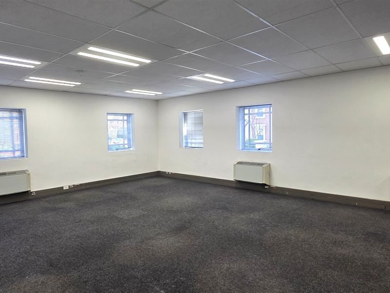 Office space to let in Rivonia - Photo 9