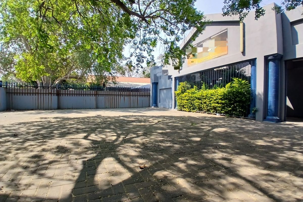 Versatile Property with Office Hub Possibilities - Photo 4