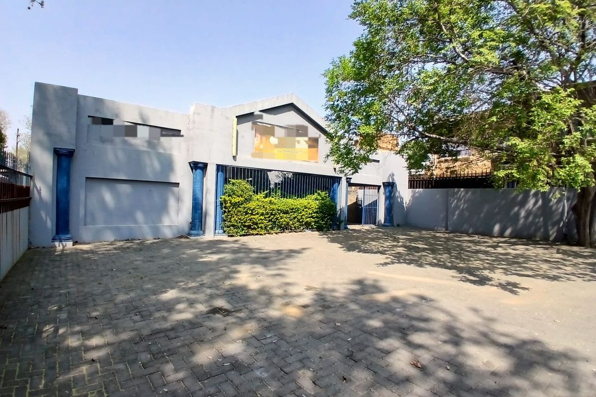 Versatile Property with Office Hub Possibilities - Photo 3