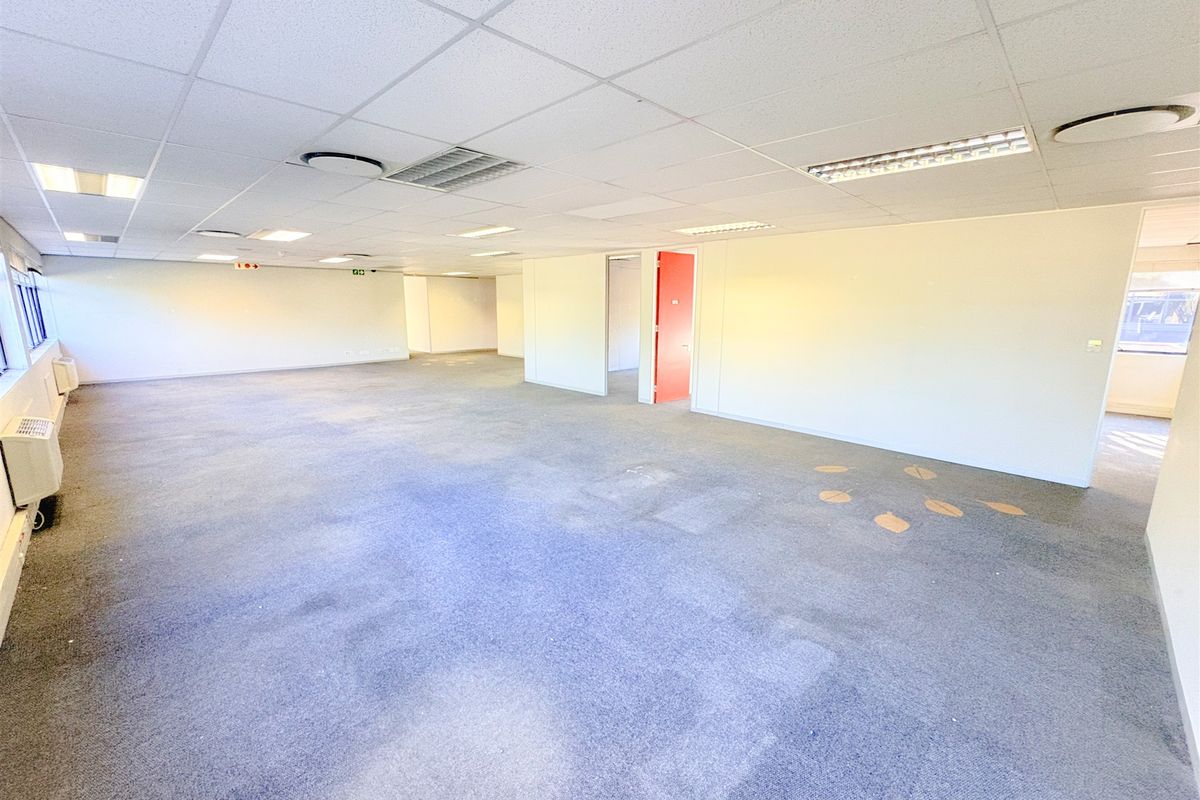 Offic space to let - Photo 4