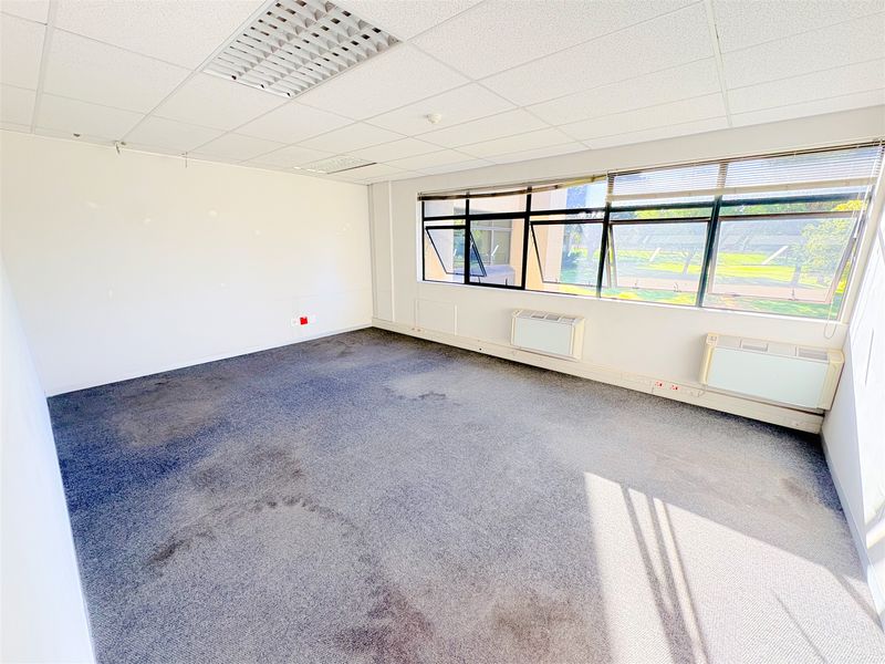 Offic space to let - Photo 8