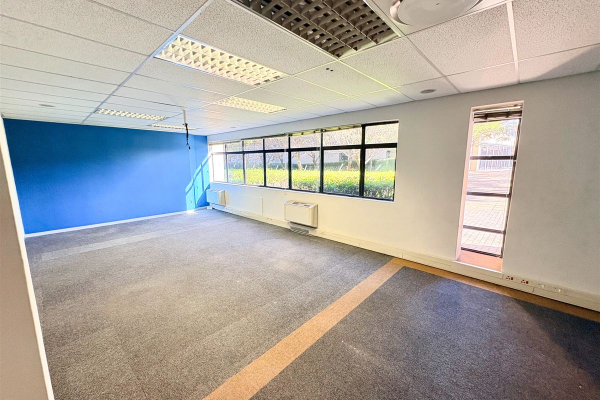 Offic space to let - Photo 3