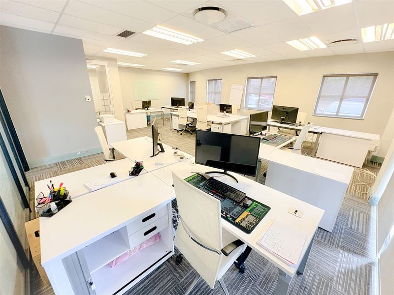Office space to let - Photo 8