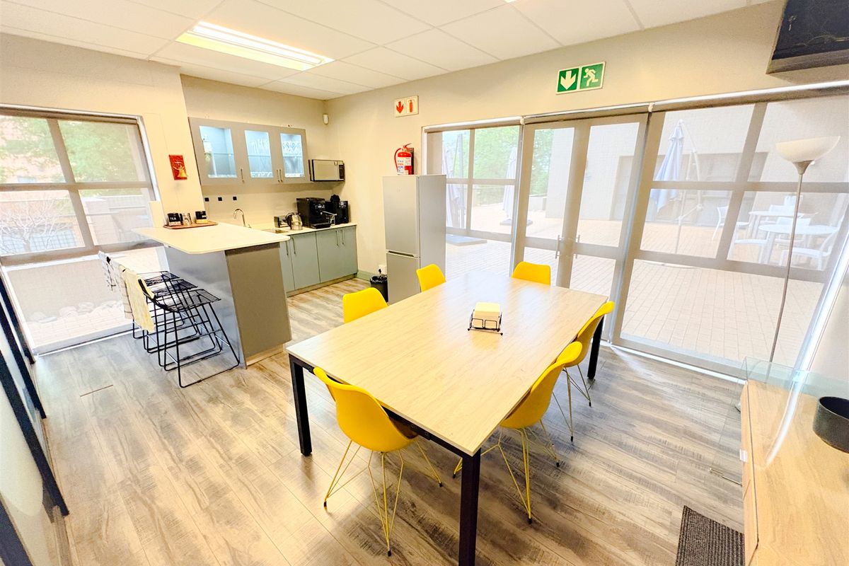 Office space to let - Photo 5