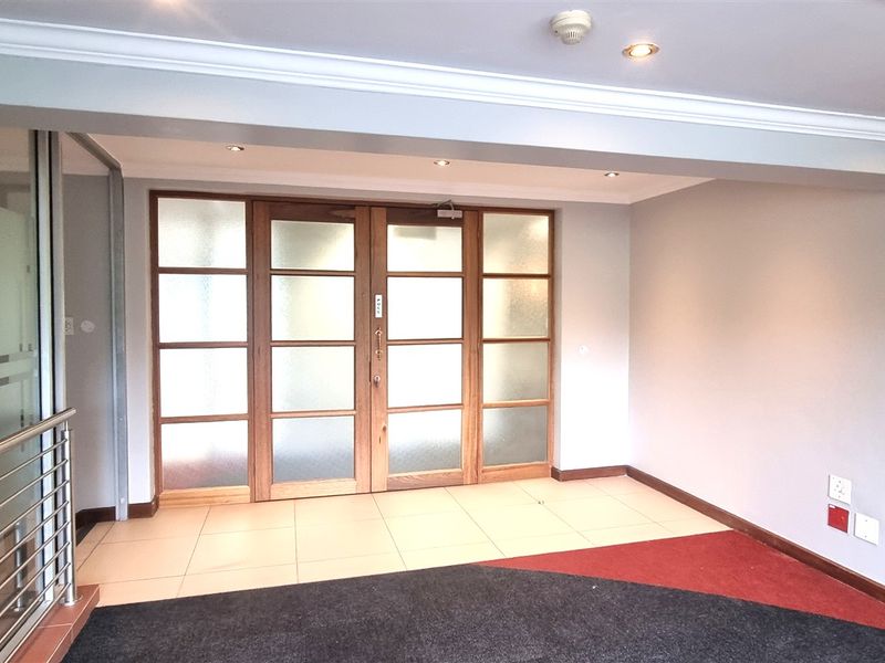 Office space to let in Woodmead - Photo 3