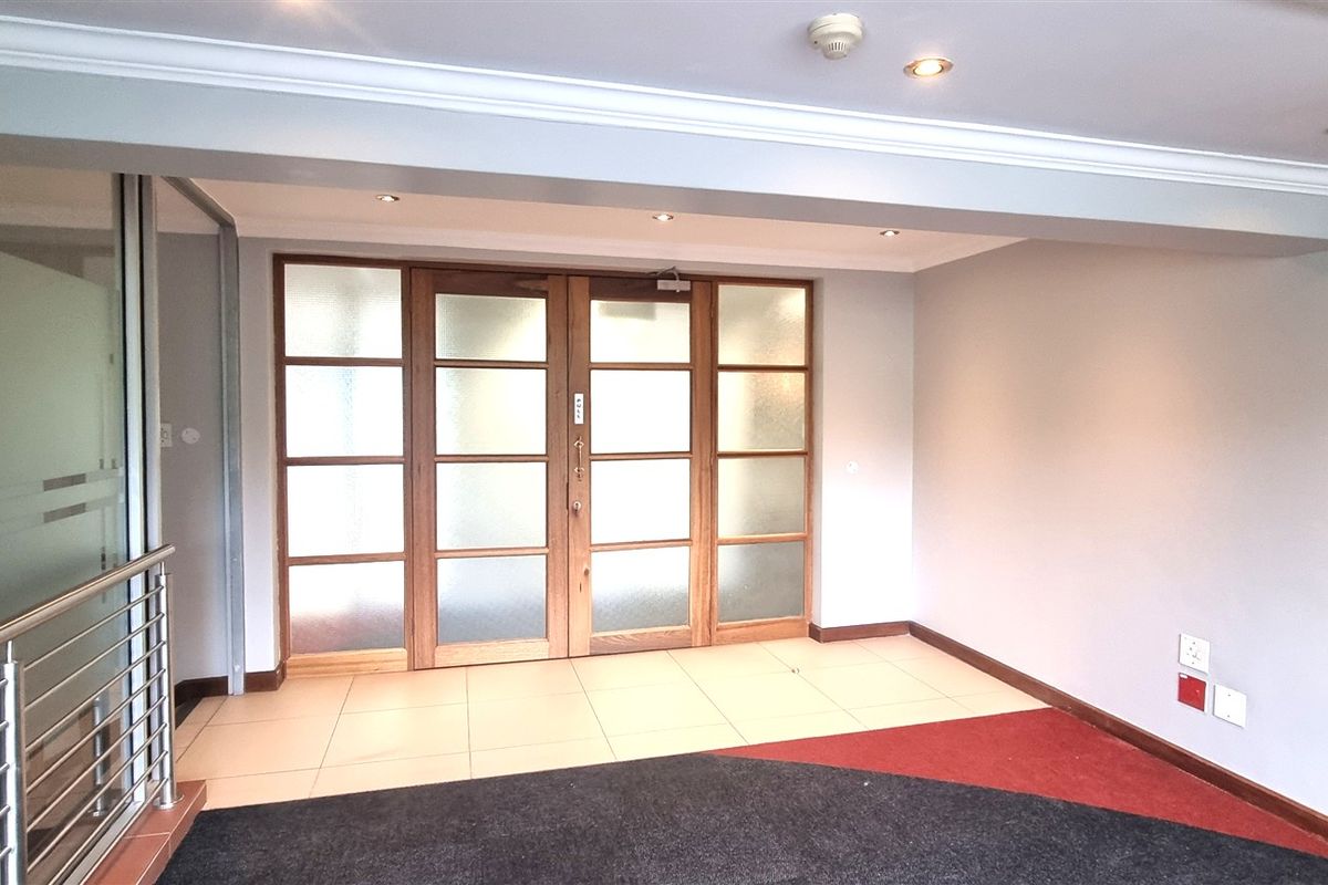 Office space to let in Woodmead - Photo 3