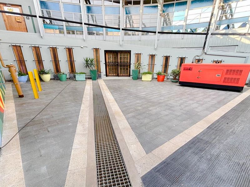 Office space to let - Photo 2