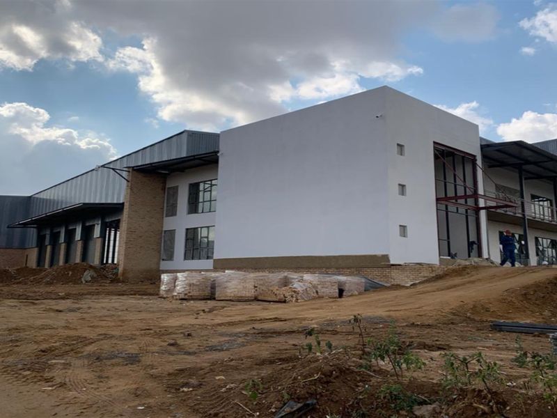 7649m2  Warehouse  - TO LEASE - Photo 4