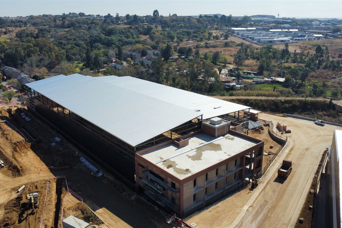 7731m2  Warehouse  - TO LEASE for R605 495,00 plus vat PM - Photo 4
