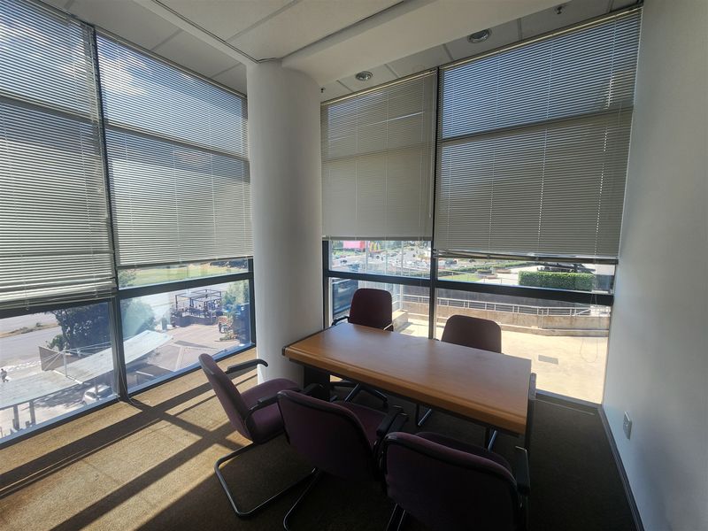 358m2 offices to let in Morningside, Sandton - Photo 4