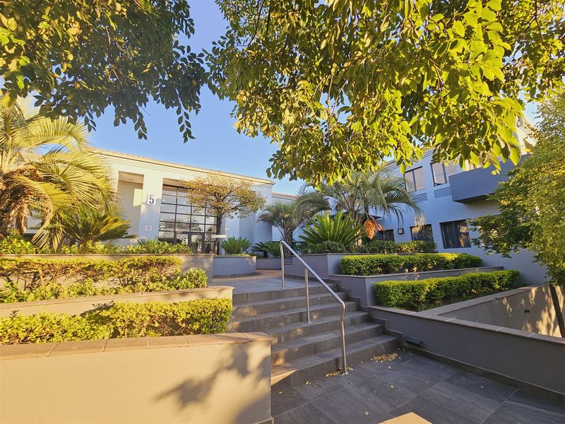 Office space to let in Bryanston Gate - Photo 1