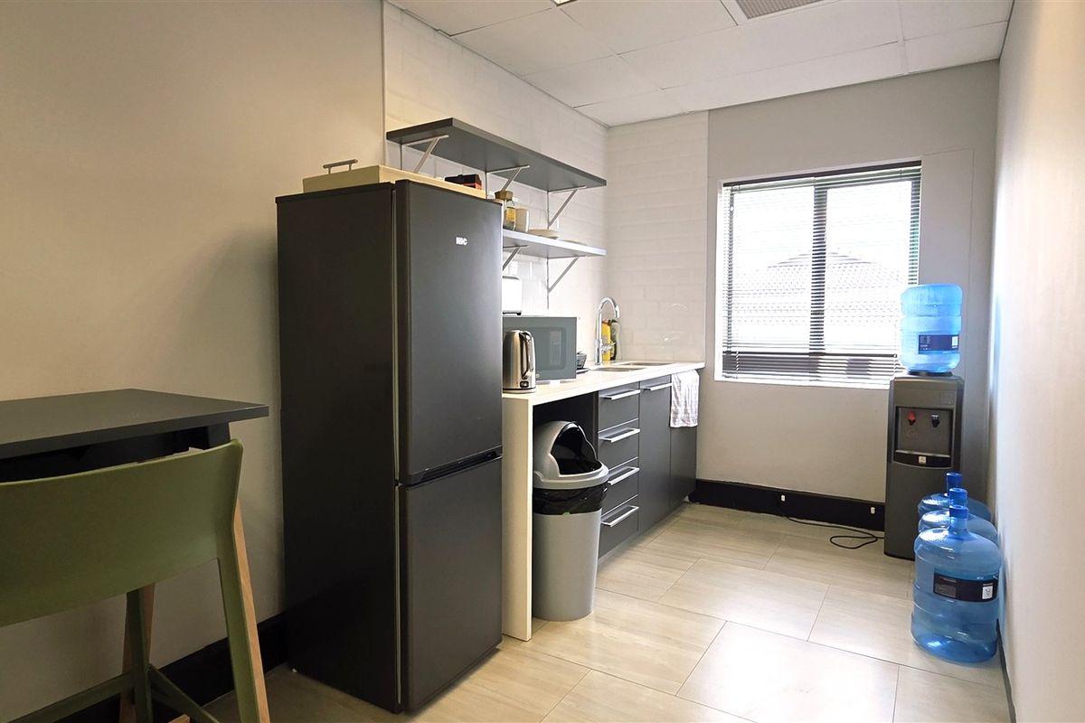 Office space to let in Bryanston Gate - Photo 5
