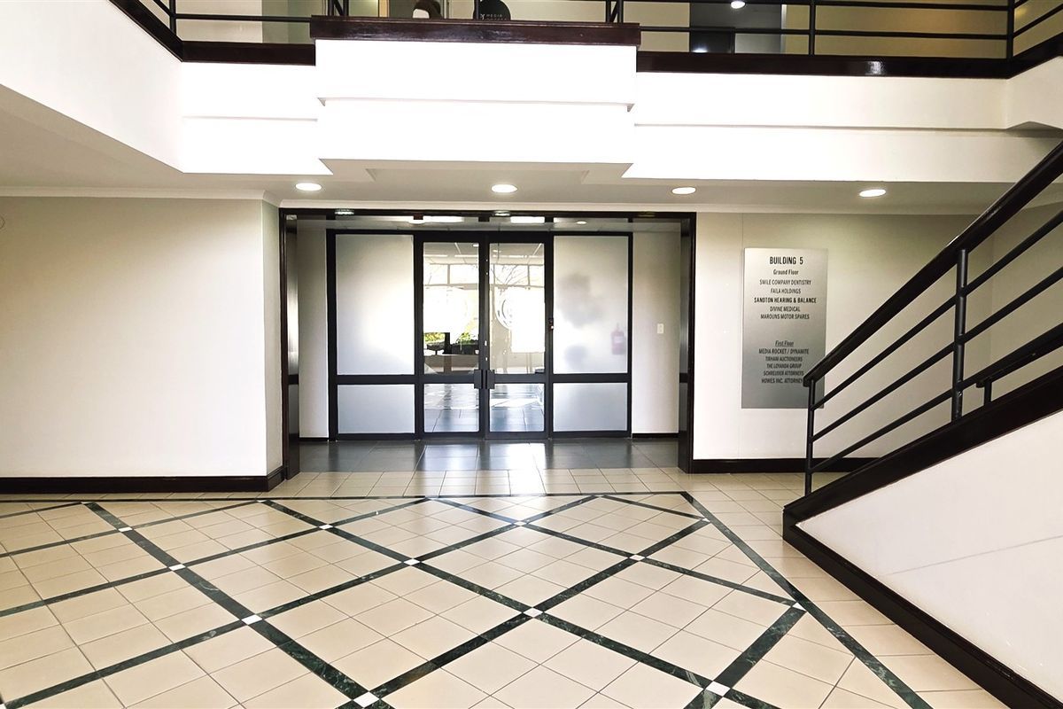 Office space to let in Bryanston Gate - Photo 2