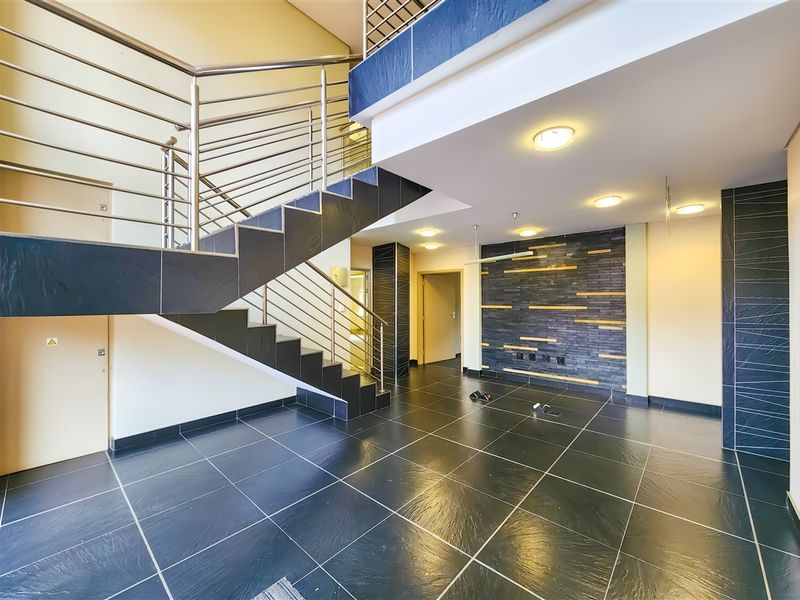 227m2 Ground Office to Let in Waterford Ofice Park - Photo 6