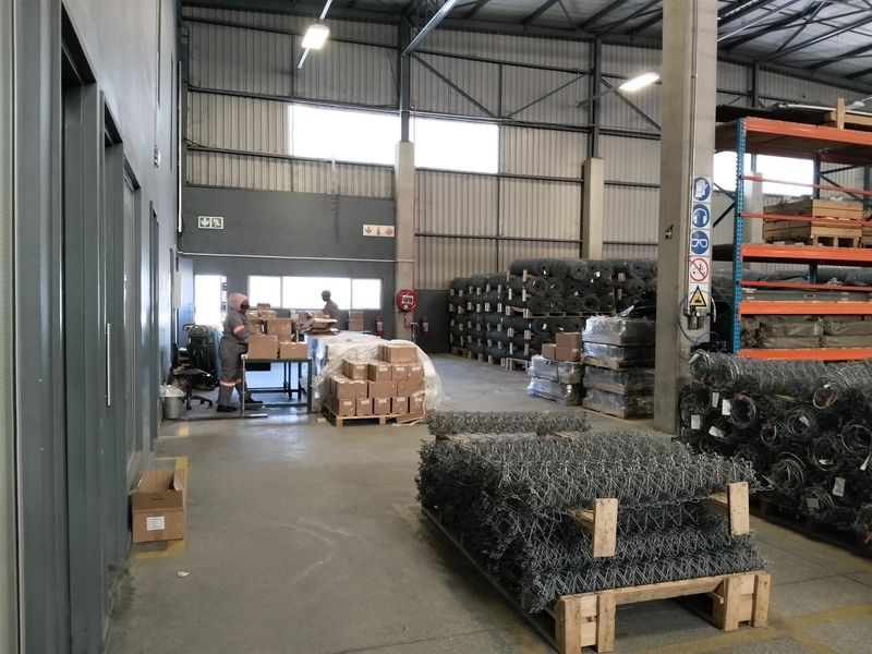 2,600m2 of A Grade Warehouse To Let in Lanseria Corporate Estate - Photo 10