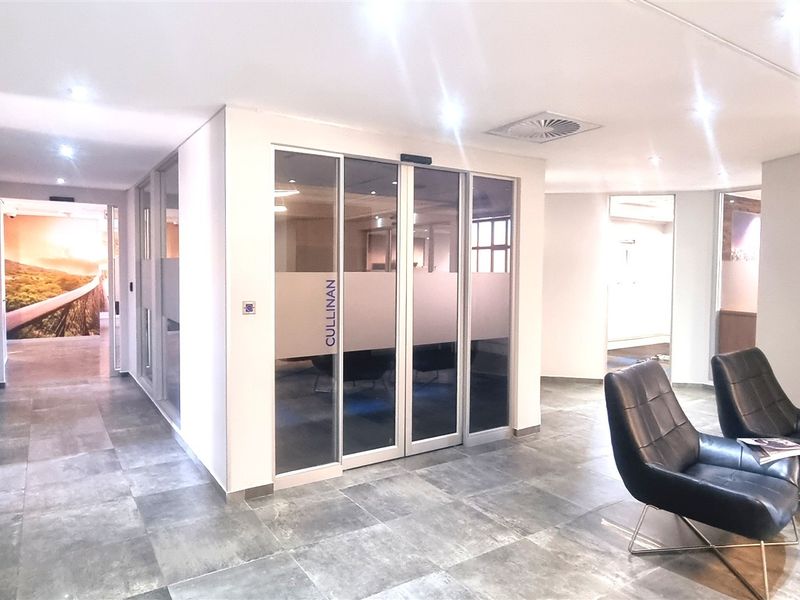 Office space to let in The Campus - Photo 3