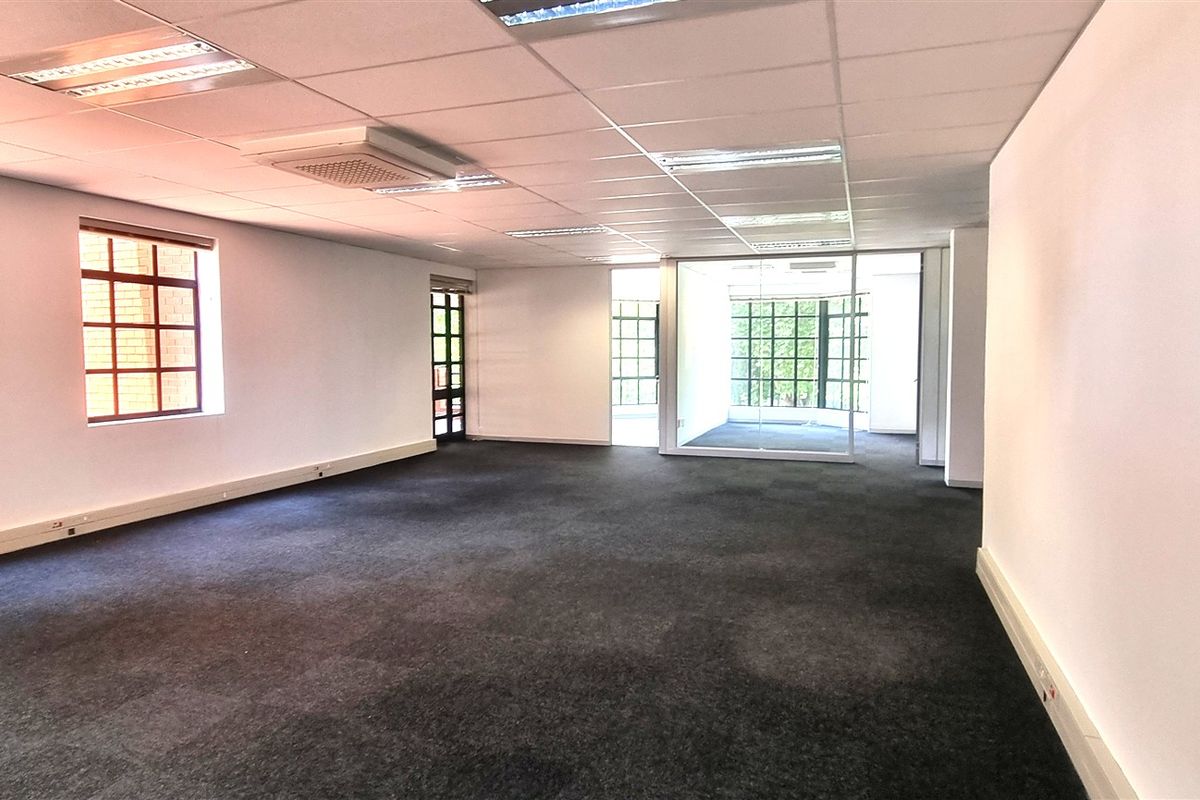 Office space to let in Peter Place Office Park - Photo 4