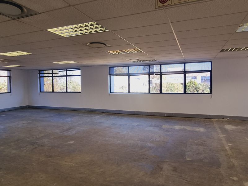 Office space to let on the Ground floor of Block B in Sunninghill - Photo 10