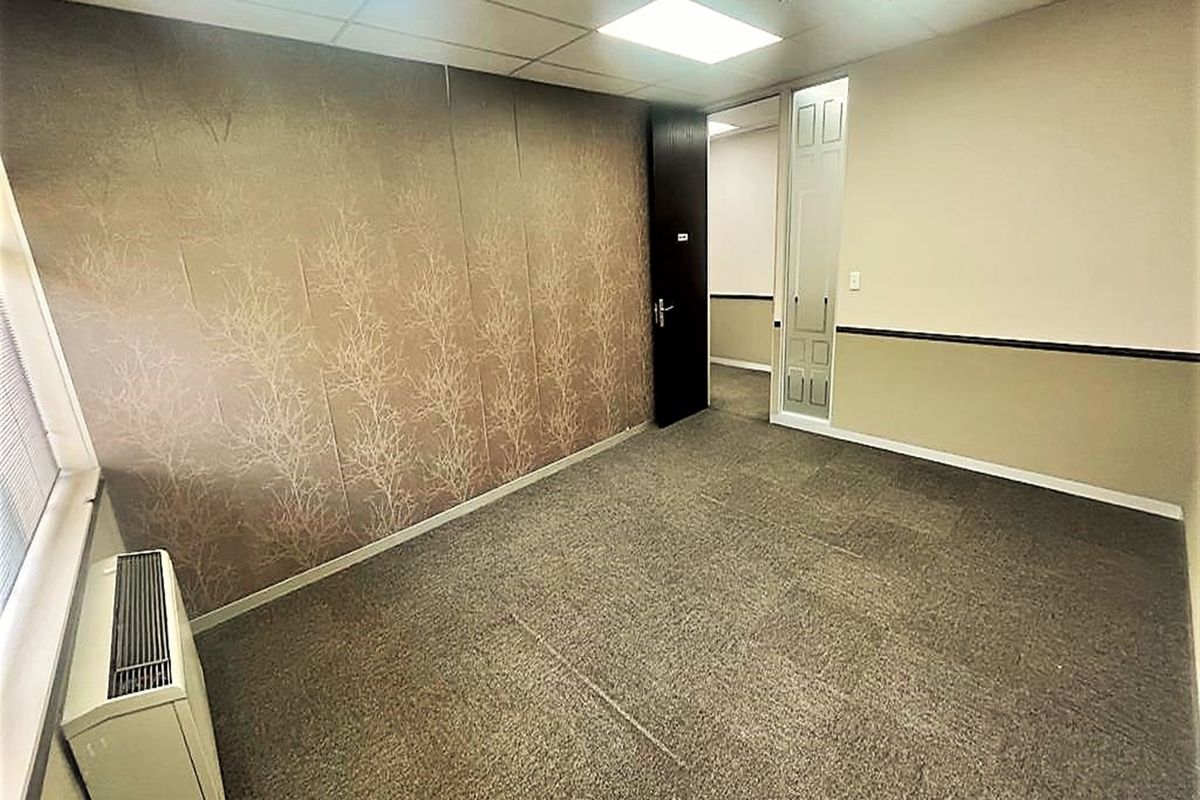 Office space to let - Photo 3