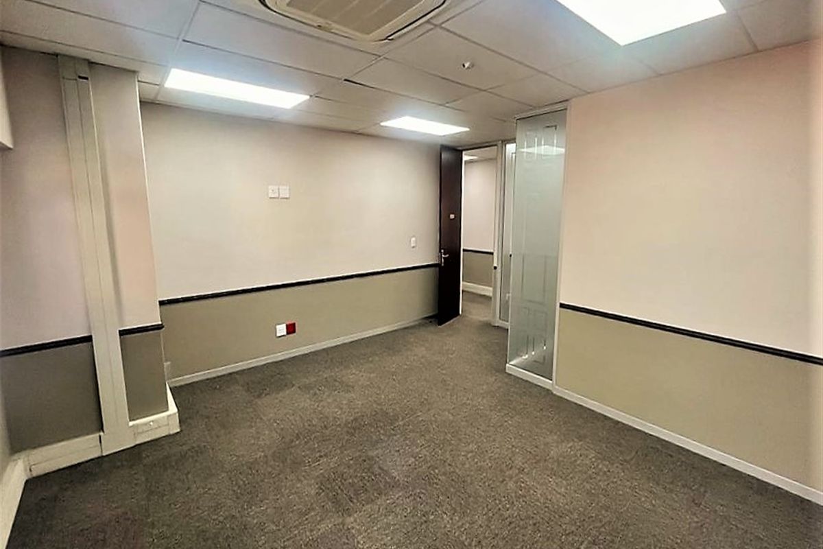 Office space to let - Photo 4