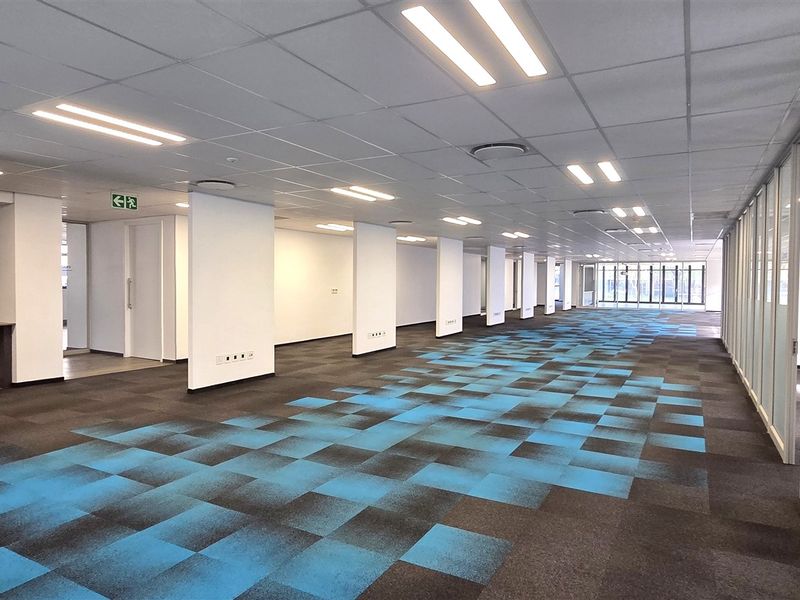 Office space to let in Bryanston - Photo 8