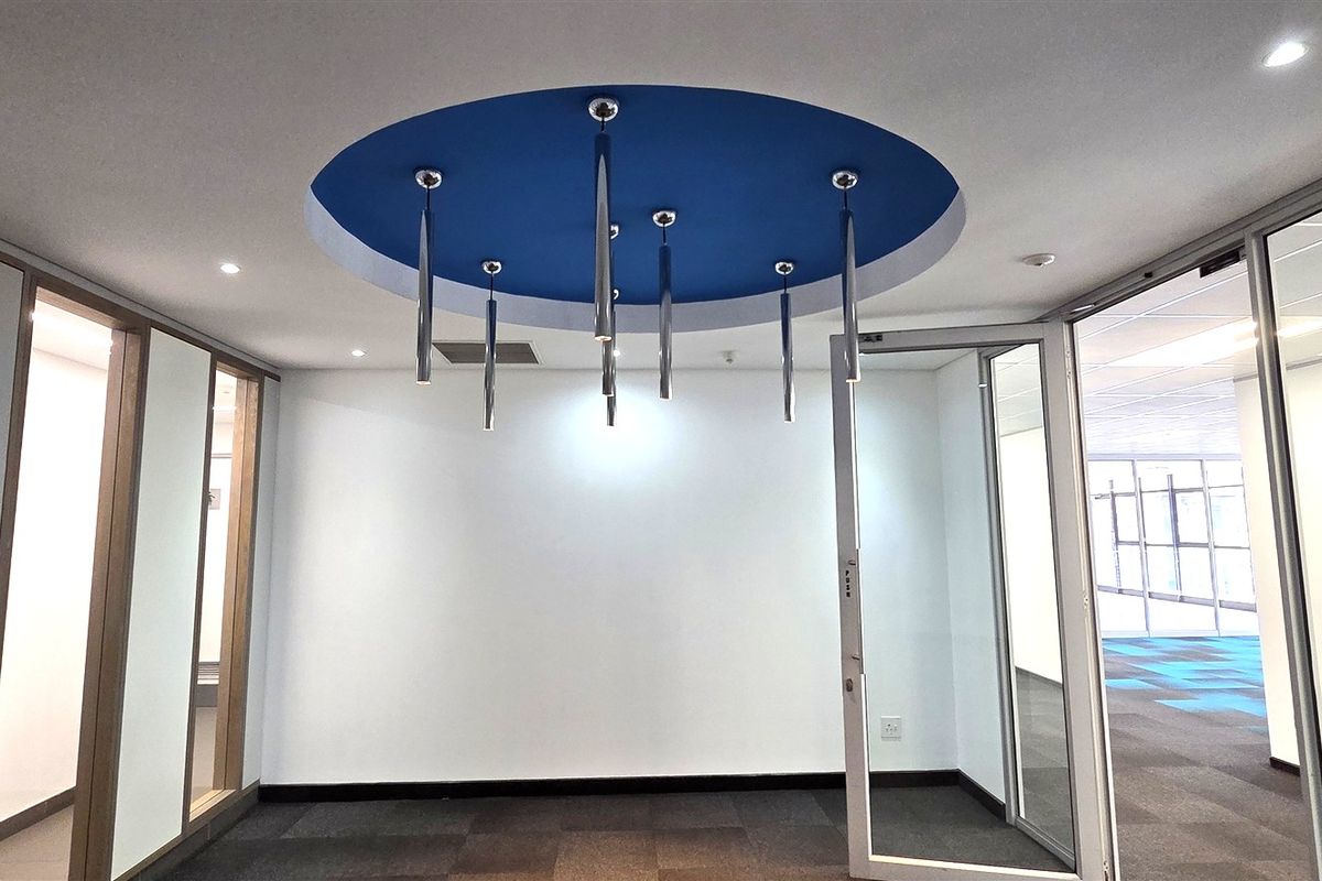 Office space to let in Bryanston - Photo 3