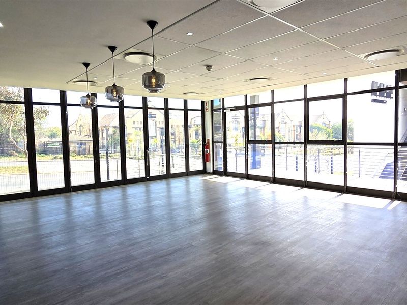 Office space to let in Bryanston - Photo 10