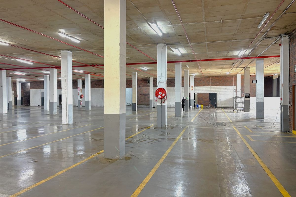 Prime Briardene Warehouse with Queen Nandi Drive Exposure - Photo 2
