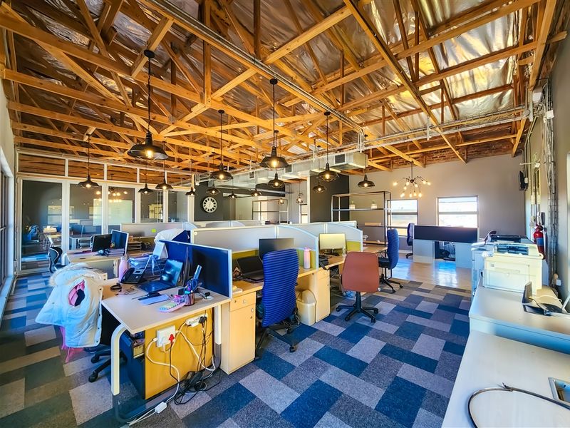 168m2 Office For Sale in Ruimsig - Photo 8