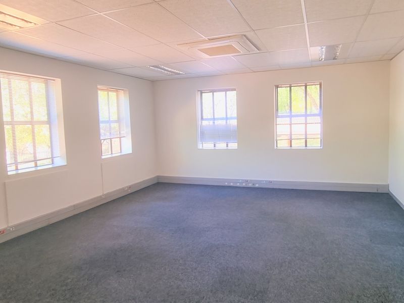Ground floor space to let in Eton Office Park - Photo 4