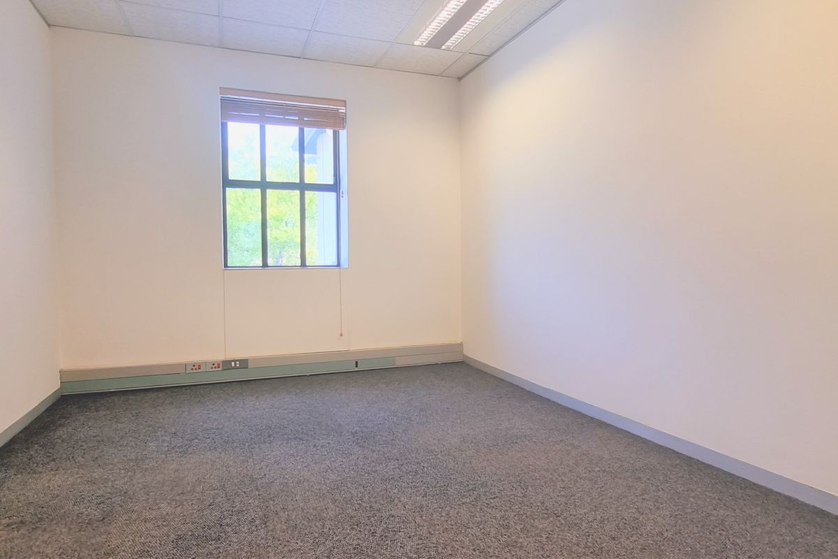 Ground floor space to let in Eton Office Park - Photo 5
